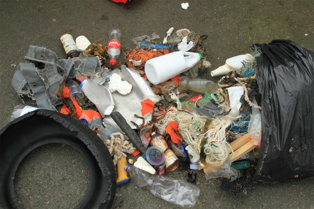 Plastic rubbish found on beaches in South Devon 1024x683